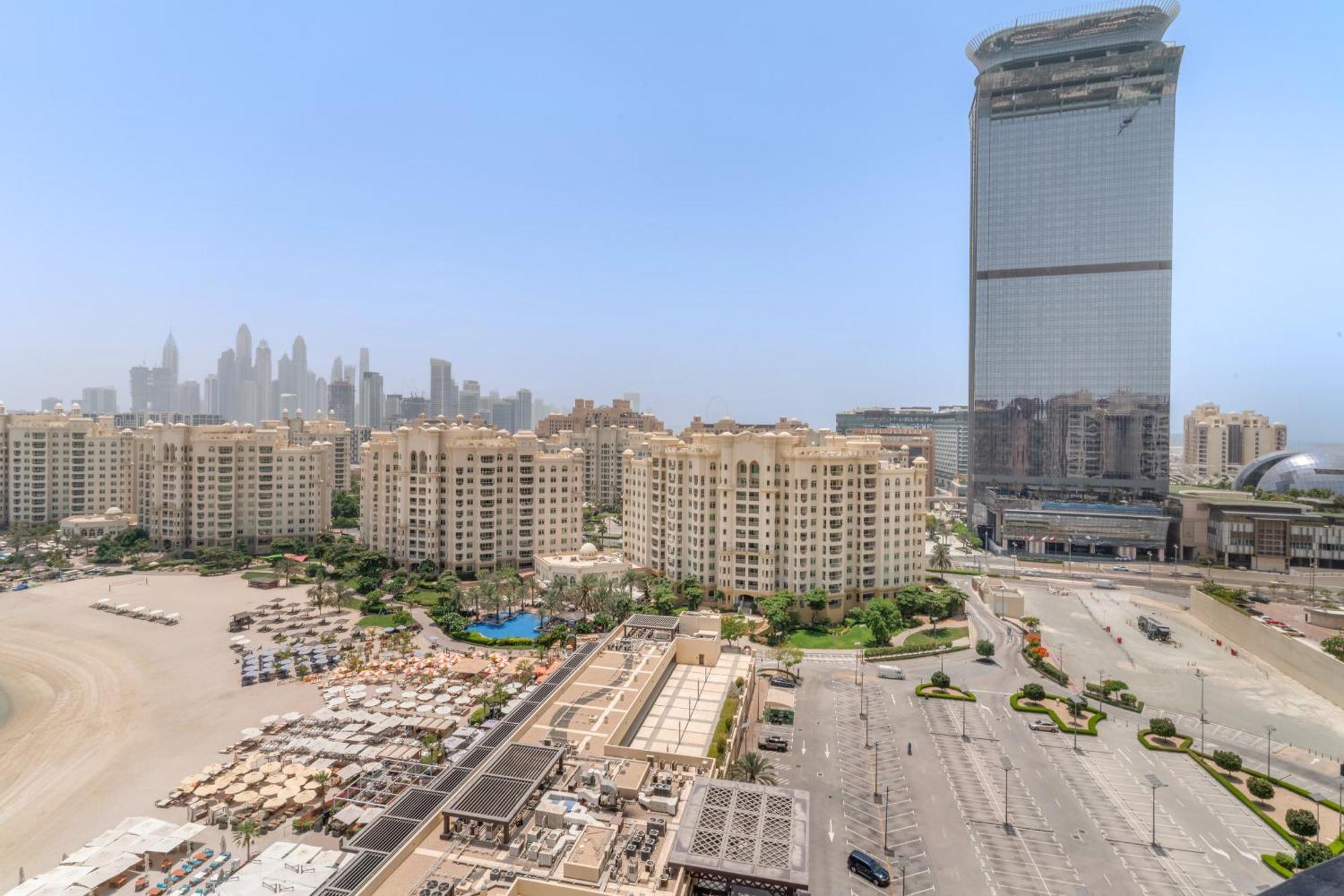Stunning 3br Sea View Tiara Palm Jumeirah With Private Dubai